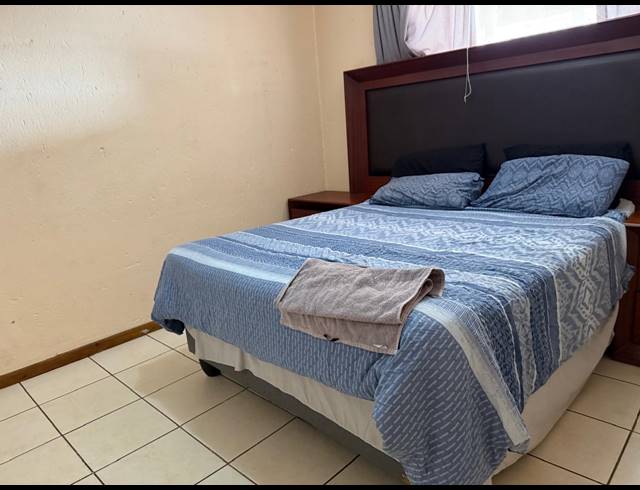 2 BEDROOM APARTMENT FOR SALE IN RUSTENBURG CENTRAL